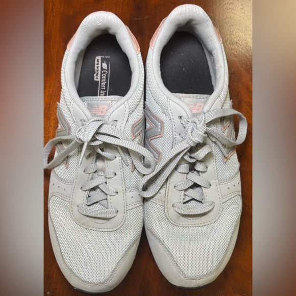 Women’s size 10 Pink and Grey 311 New Balances - Picture 1 of 6
